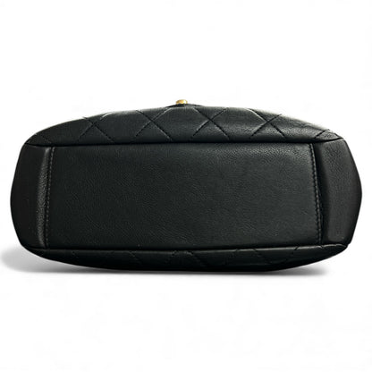 CHANEL Matelassé Black Shoulder Bag CH1976