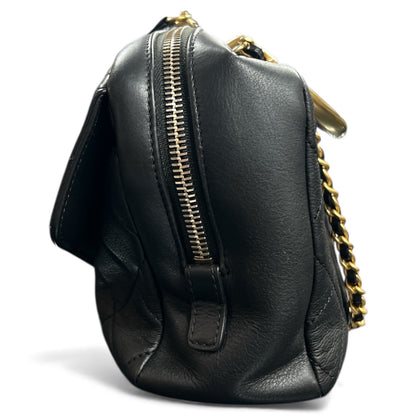 CHANEL Matelassé Black Shoulder Bag CH1976