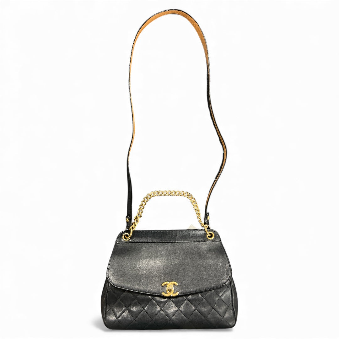 CHANEL Matelassé Black Lambskin Shoulder Handbag CH1961