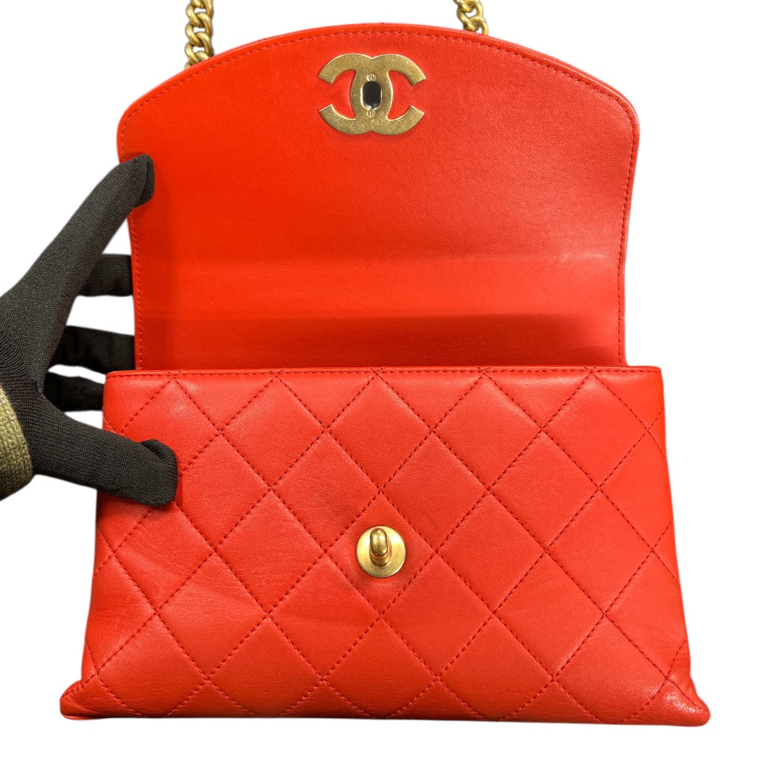 CHANEL Matelassé Lambskin 2Way Handbag CH1941