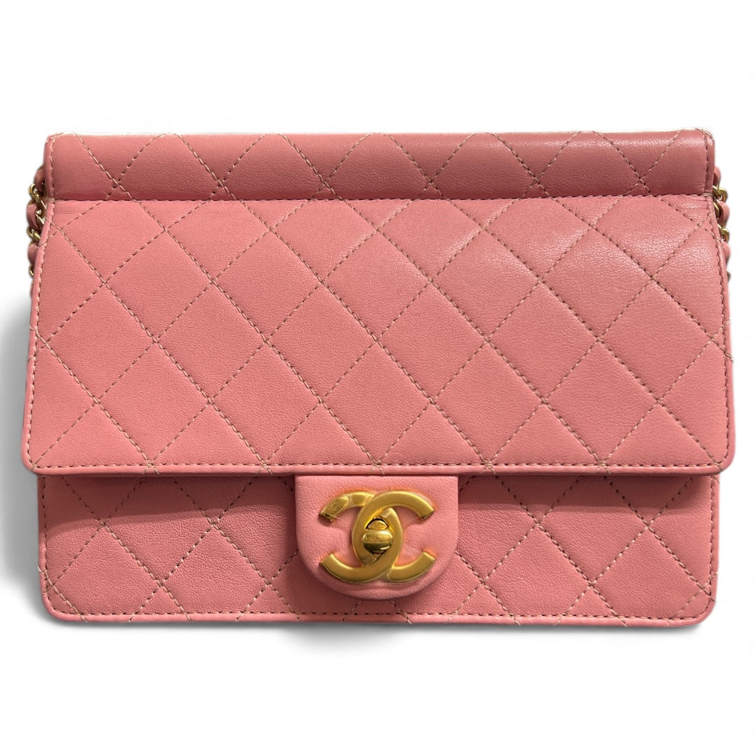 CHANEL Matelassé Pink Shoulder Bag CH1937