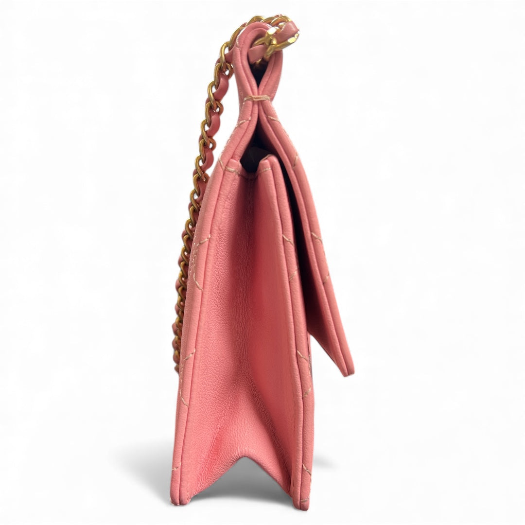 CHANEL Matelassé Pink Shoulder Bag CH1937
