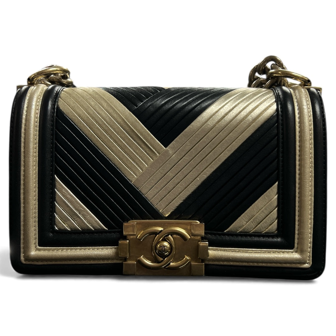 CHANEL Chain Shoulder Bag Black/Gold CH1910