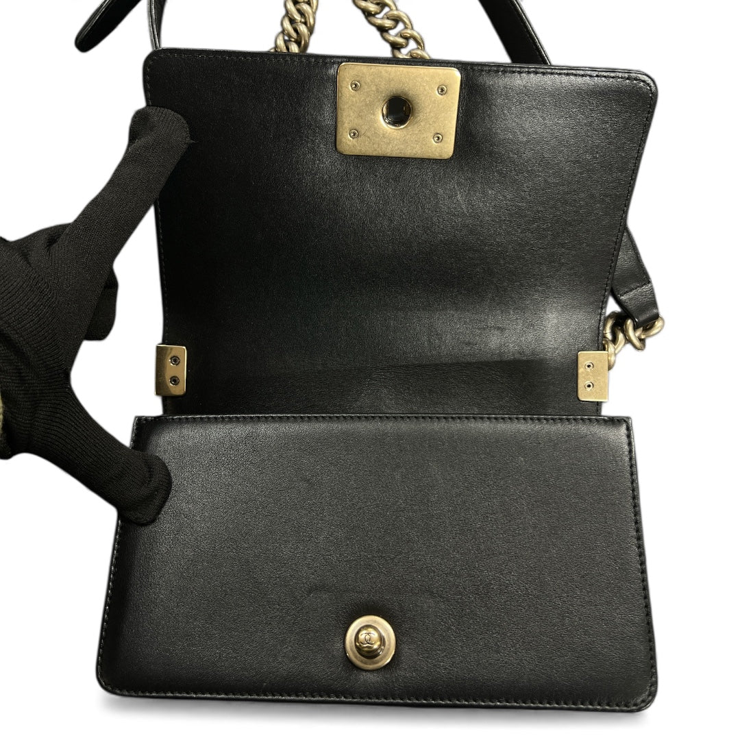 CHANEL Chain Shoulder Bag Black/Gold CH1910