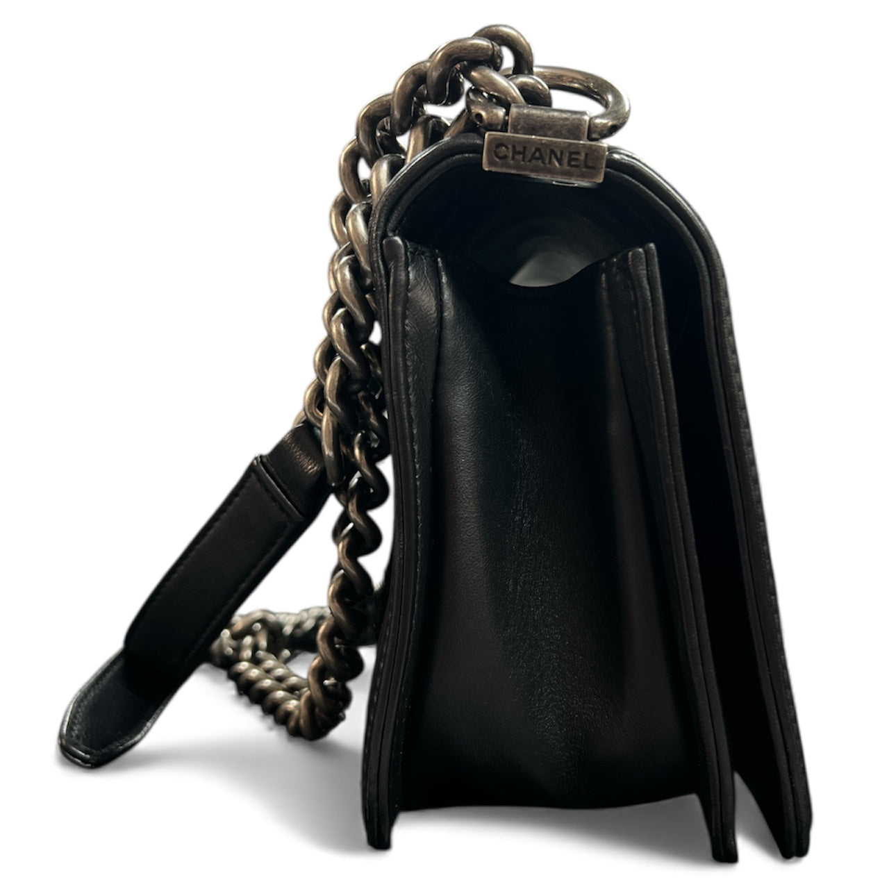 CHANEL Black Leather and Fur Chain Shoulder Bag CH1730