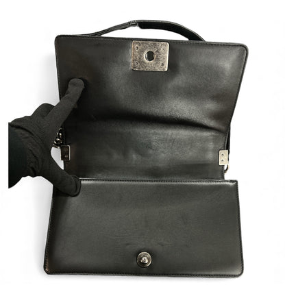 CHANEL Black Leather and Fur Chain Shoulder Bag CH1730