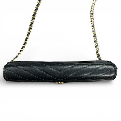CHANEL Chevron V-Stitch Chain  Shoulder Bag CH2052