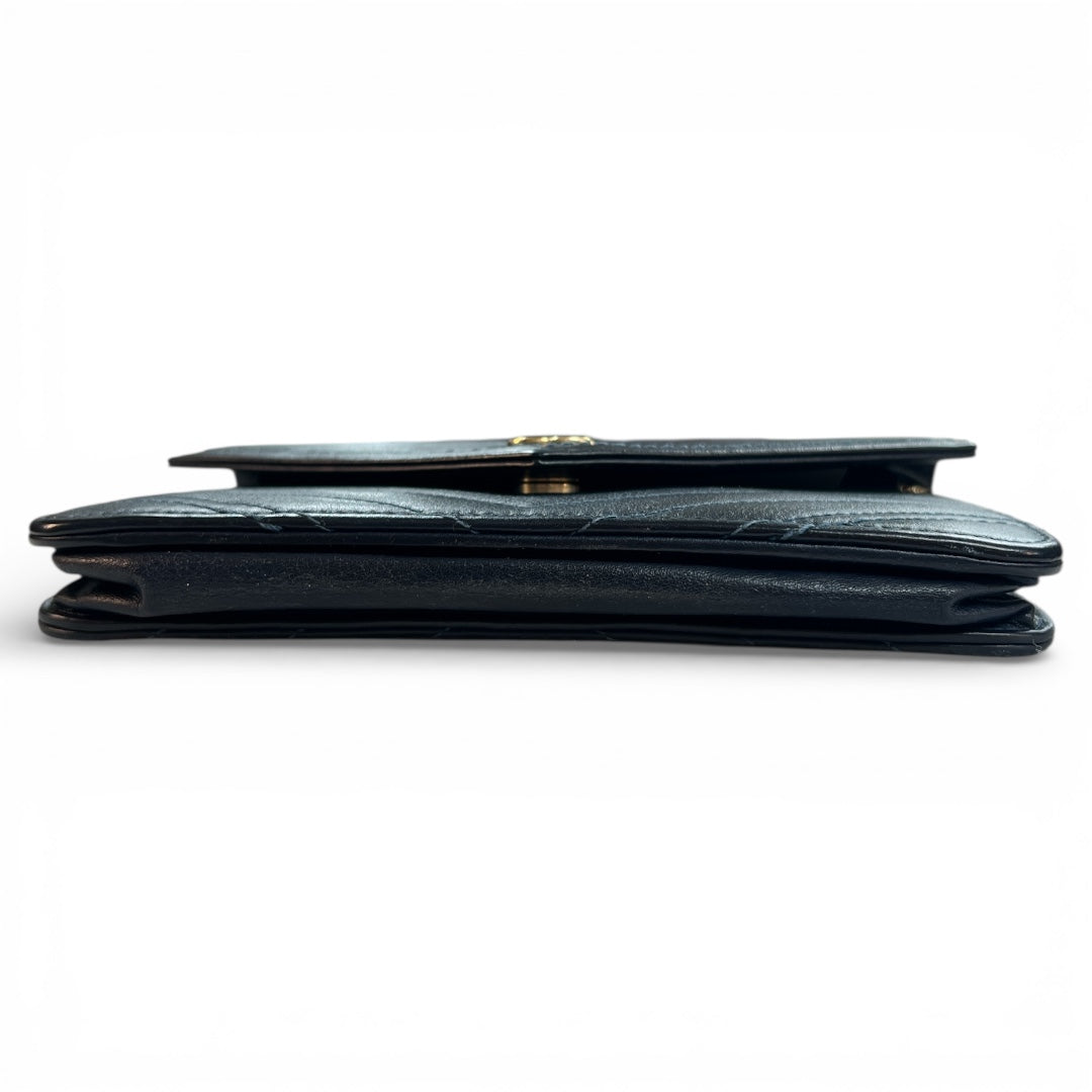 CHANEL Chevron V-Stitch Chain  Shoulder Bag CH2052