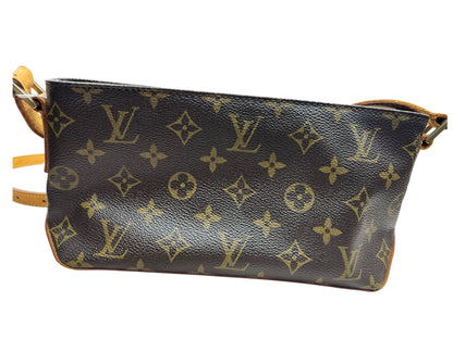 LOUIS VUITTON Monogram Trotteur Shoulder Bag Crossbody Brown Canvas LO2263
