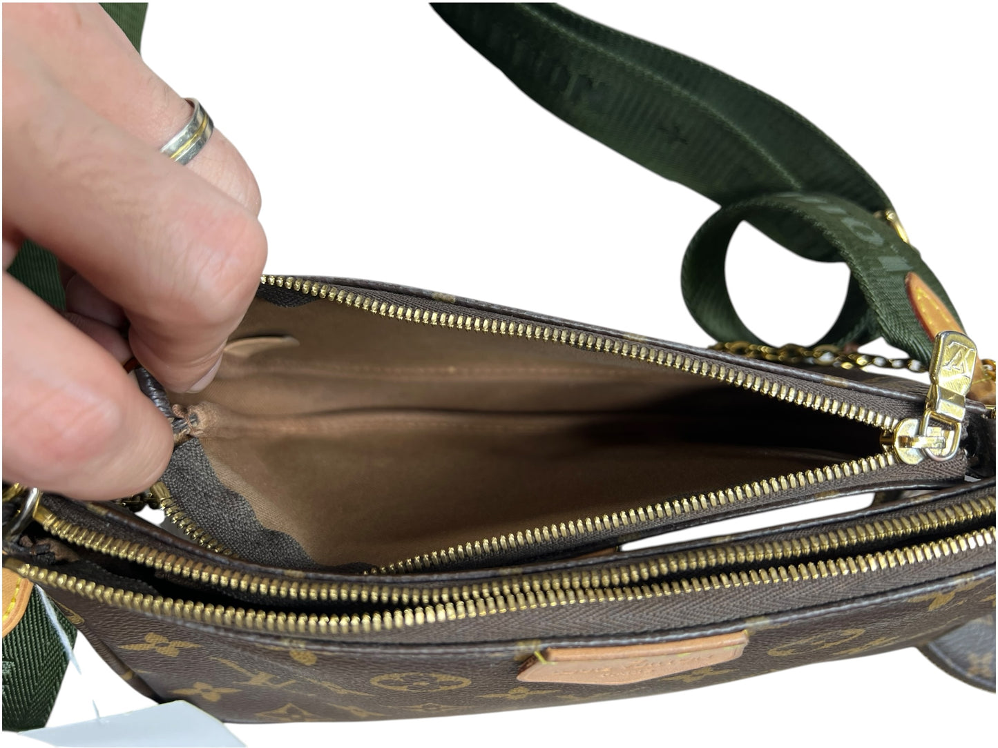 LOUIS VUITTON Monogram Multi Pochette Accessoires Khaki Crossbody Bag LO2279